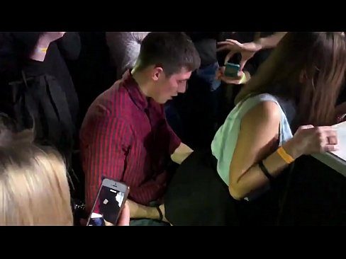 ❤️ Sesso reale in un nightclub russo. Ragazza russa di 18 anni nell'ano e nella vagina scopata in un nightclub ❌ Slutsal it.credit-assorti.ru ☑